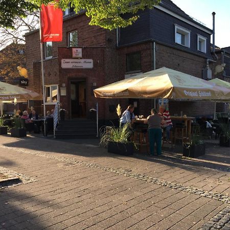 Bed and Breakfast Zum Armen Mann Düsseldorf Esterno foto