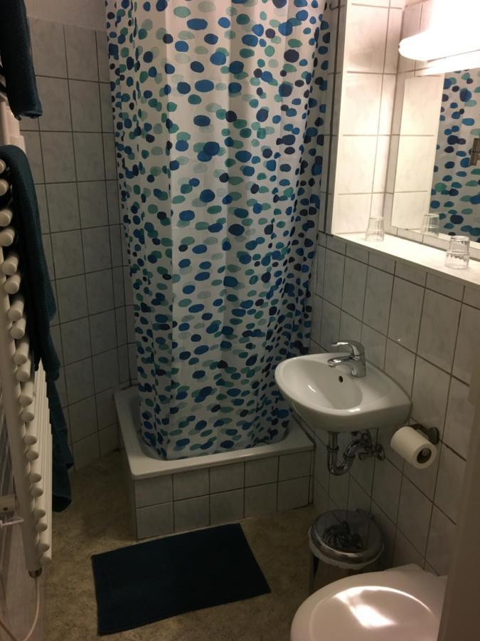 Bed and Breakfast Zum Armen Mann Düsseldorf Esterno foto