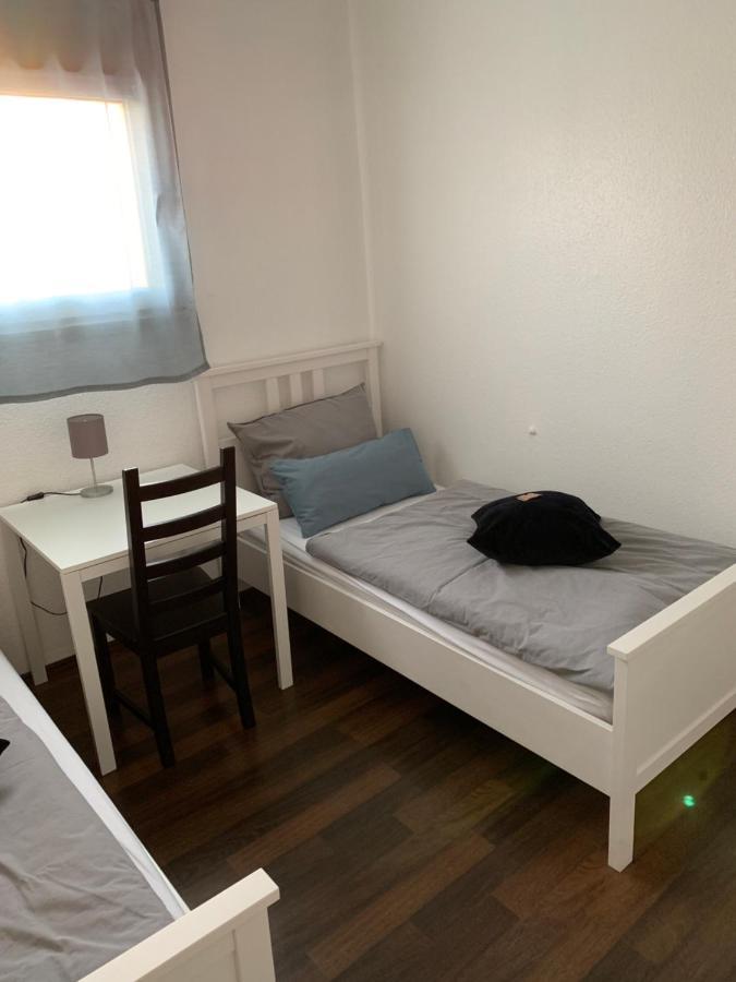 Bed and Breakfast Zum Armen Mann Düsseldorf Esterno foto