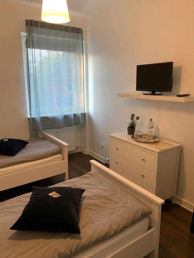 Bed and Breakfast Zum Armen Mann Düsseldorf Esterno foto