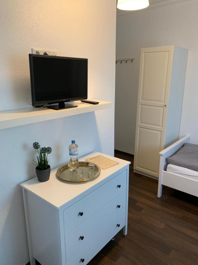 Bed and Breakfast Zum Armen Mann Düsseldorf Esterno foto