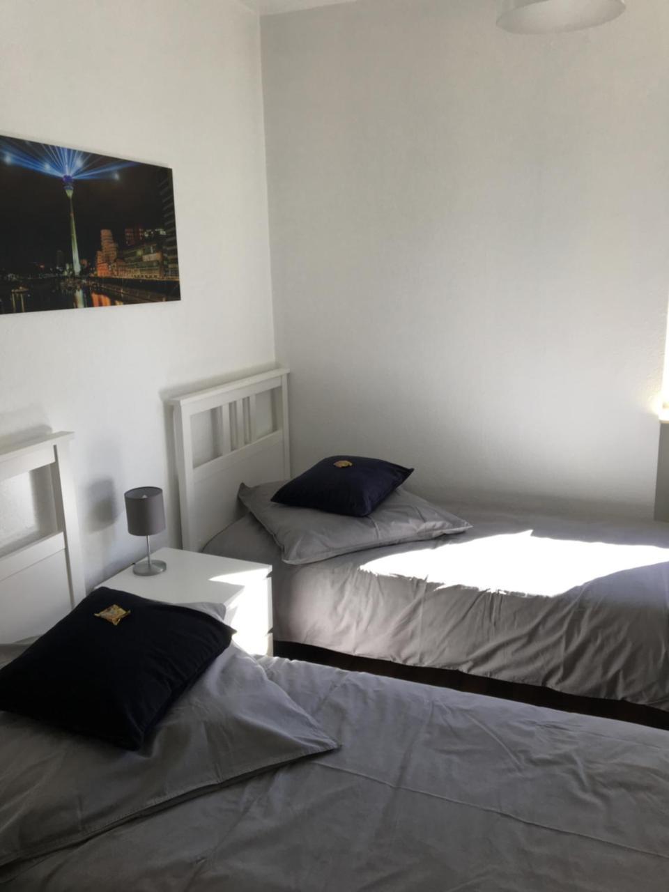 Bed and Breakfast Zum Armen Mann Düsseldorf Esterno foto