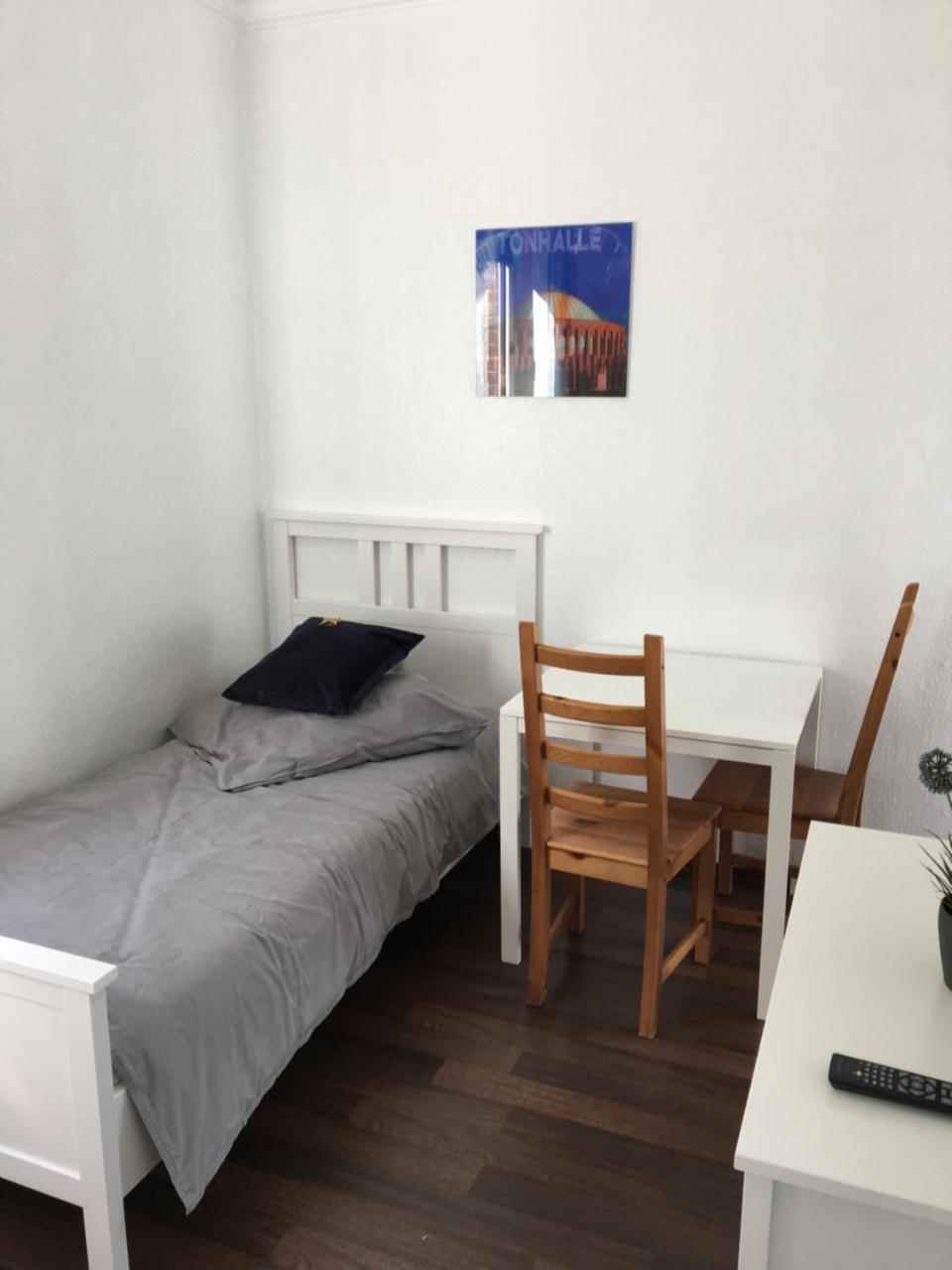 Bed and Breakfast Zum Armen Mann Düsseldorf Esterno foto
